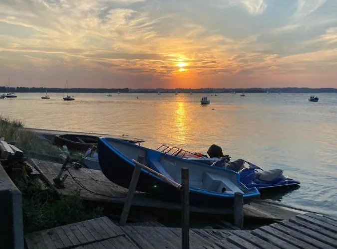 Δωμάτια σε οικογενειακή κατοικία Goscinne Rewa