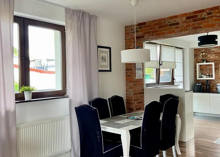 Δωμάτια σε οικογενειακή κατοικία Goscinne